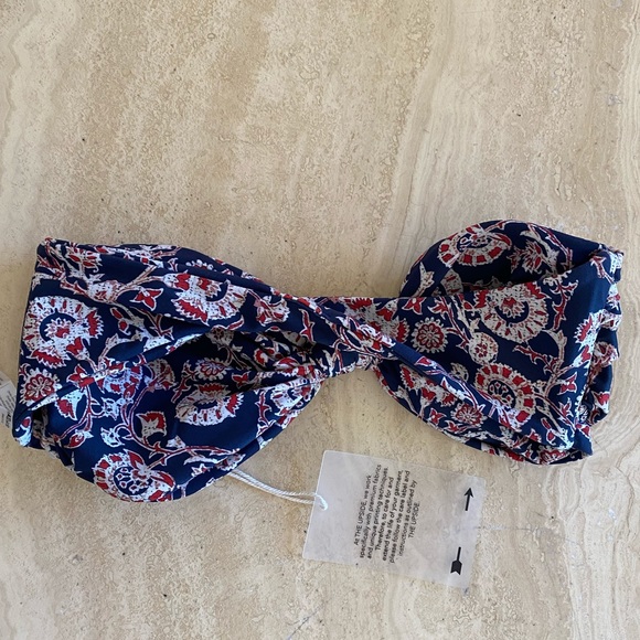 New With Out Tags THE UPSIDE bikini and cover up set. Size Small - Picture 3 of 6